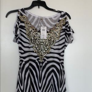 Beautiful Cache Zebra print top with studs